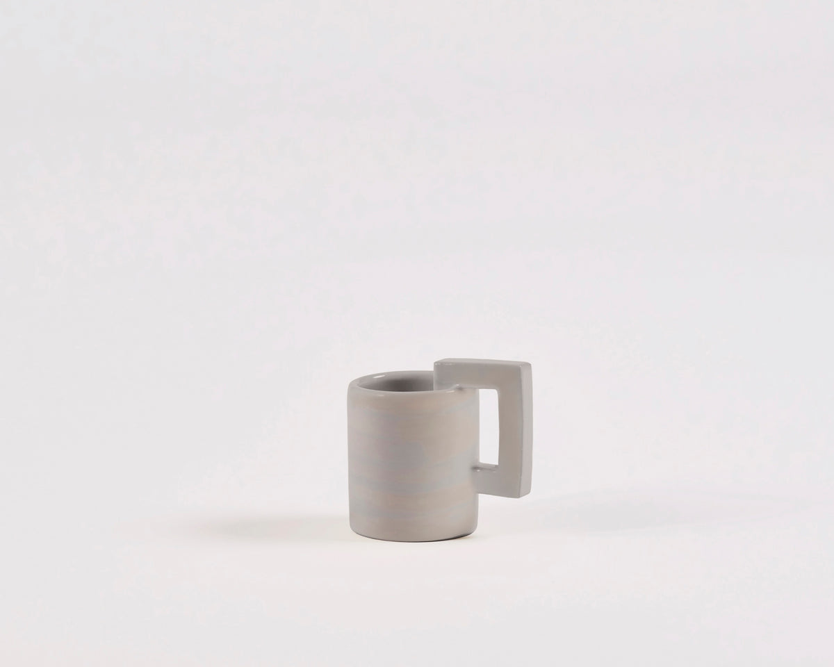 Redduo "D" Mug - Pale Grey