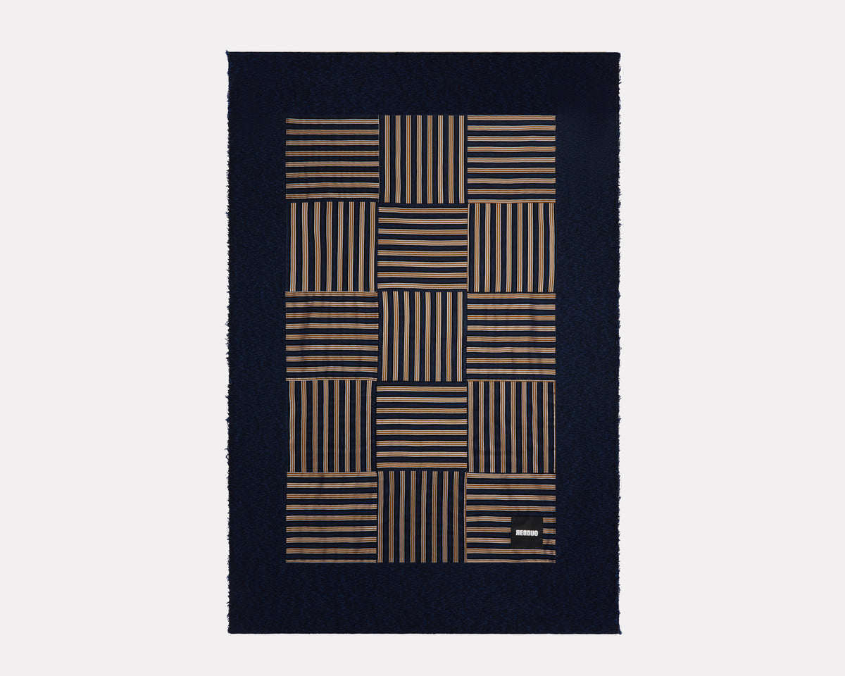 Redduo 'Loads of Lines' Blanket - 011