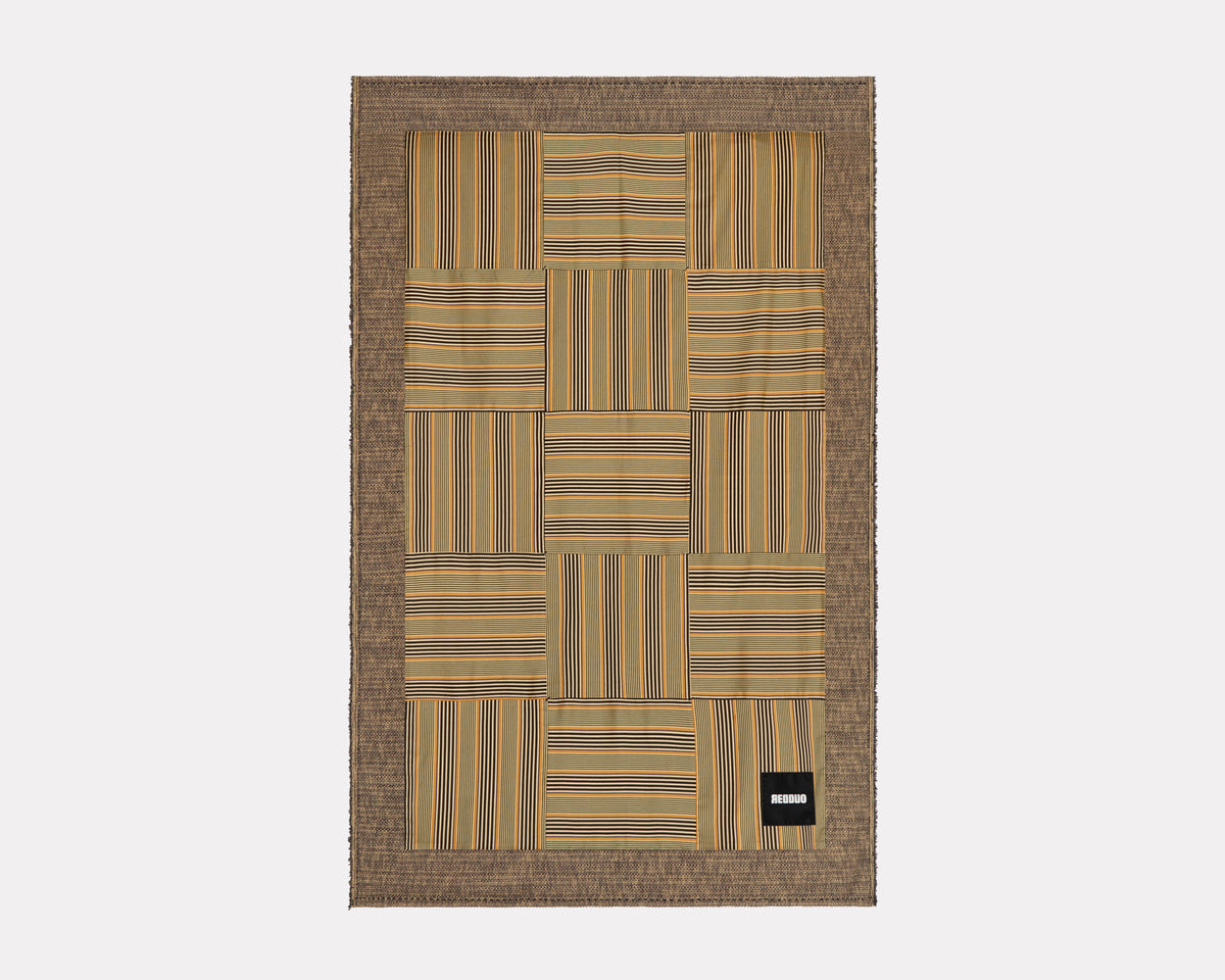 Redduo 'Loads of Lines' Blanket - 006