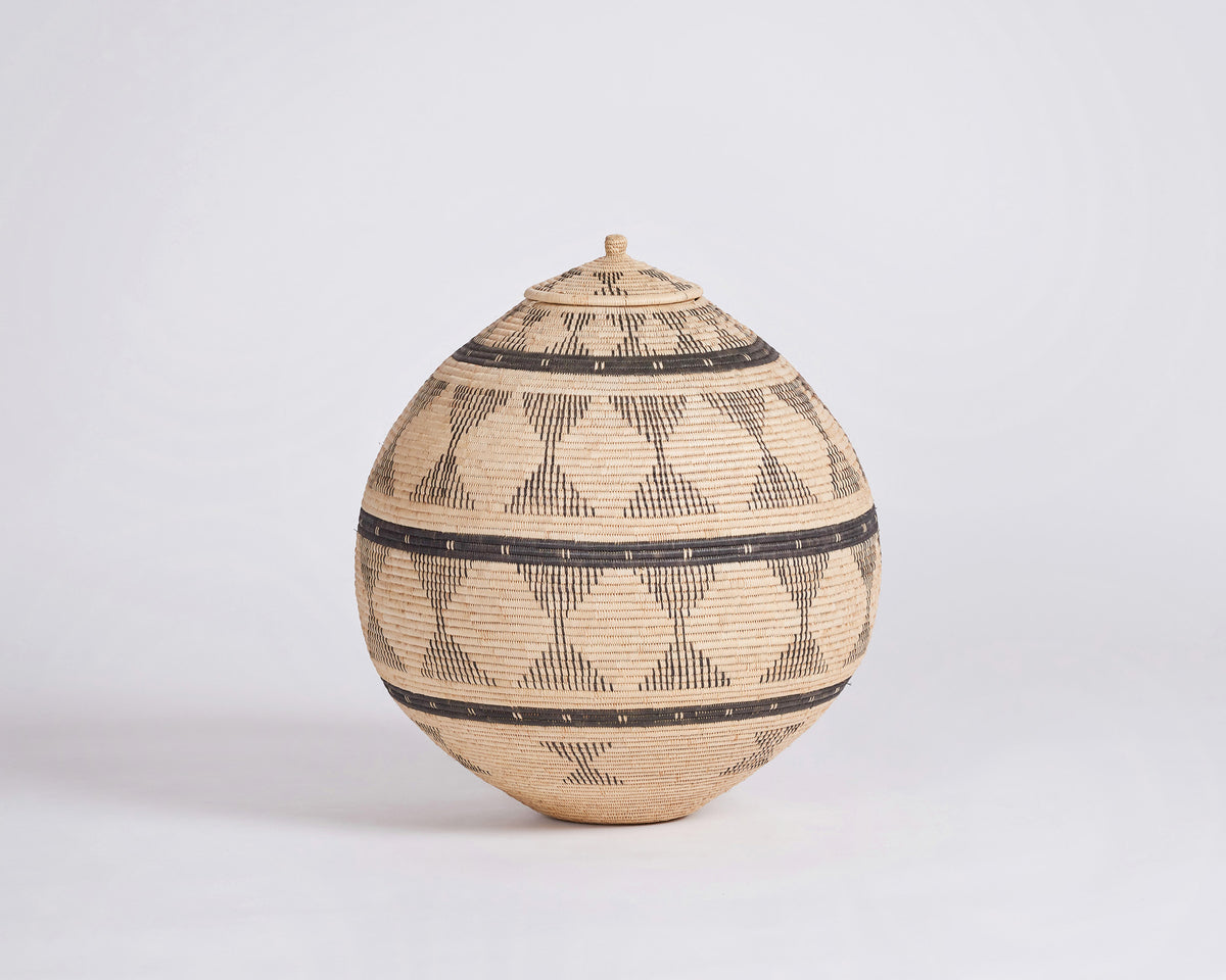 Zulu Ceremonial Basket 001 (X Large)