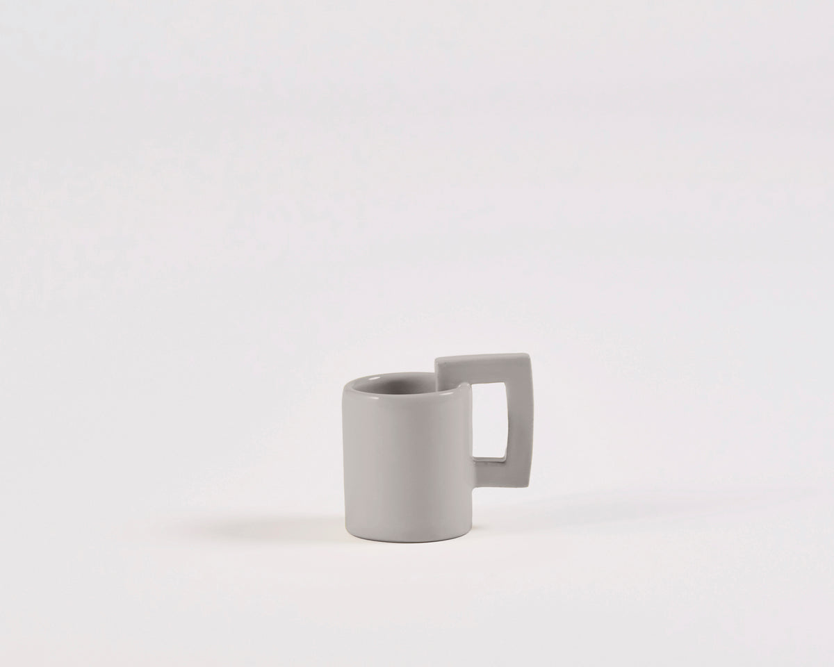 Redduo "D" Mug - Pale Grey