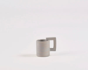 Redduo "D" Mug - Pale Grey