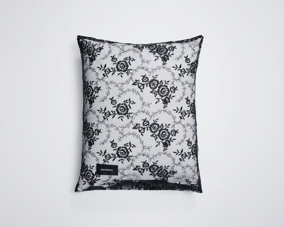 Magniberg Rose Lace Pillowcase - Black