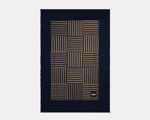 Redduo 'Loads of Lines' Blanket - 011