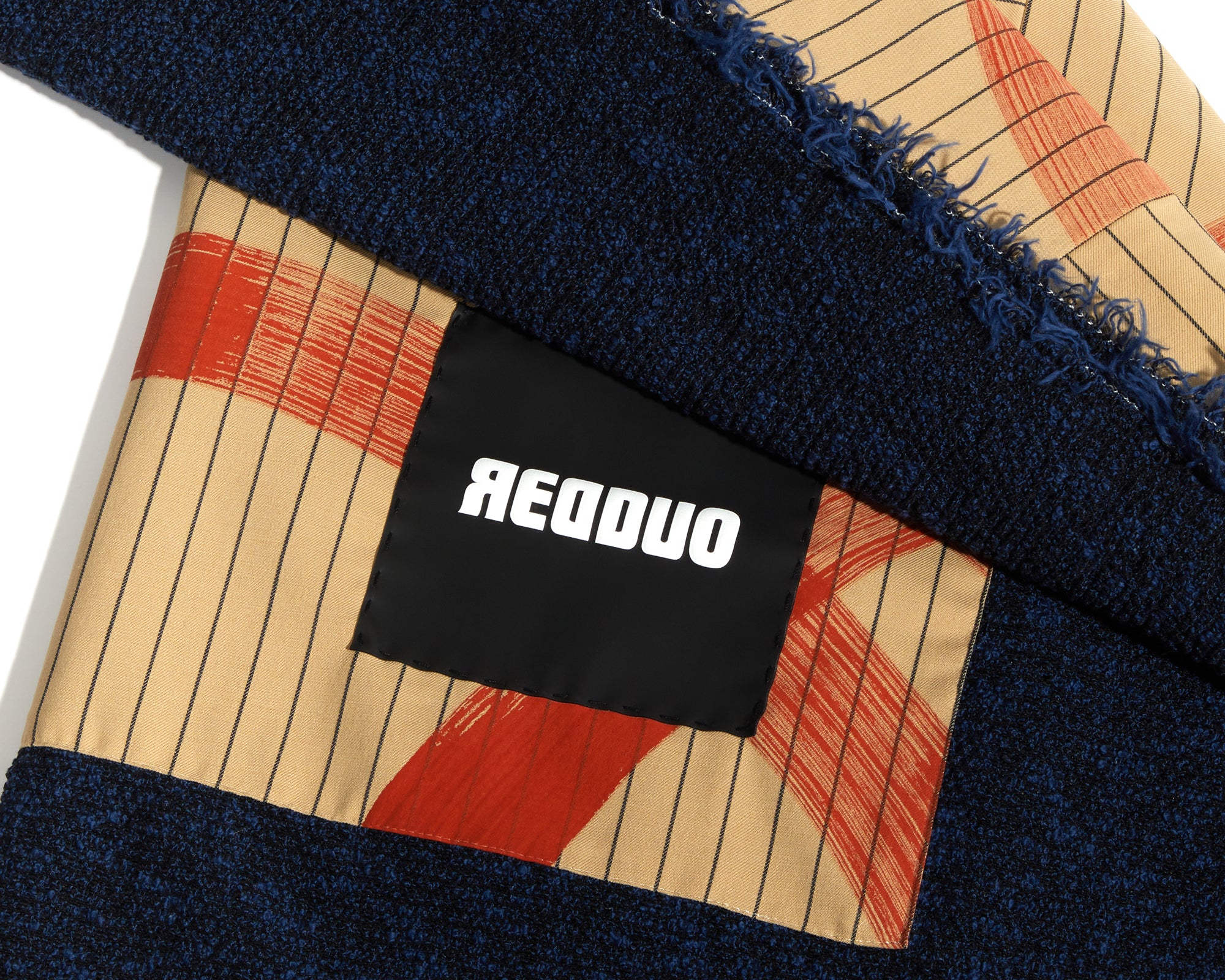 Redduo 'Loads of Lines' Blanket - 012