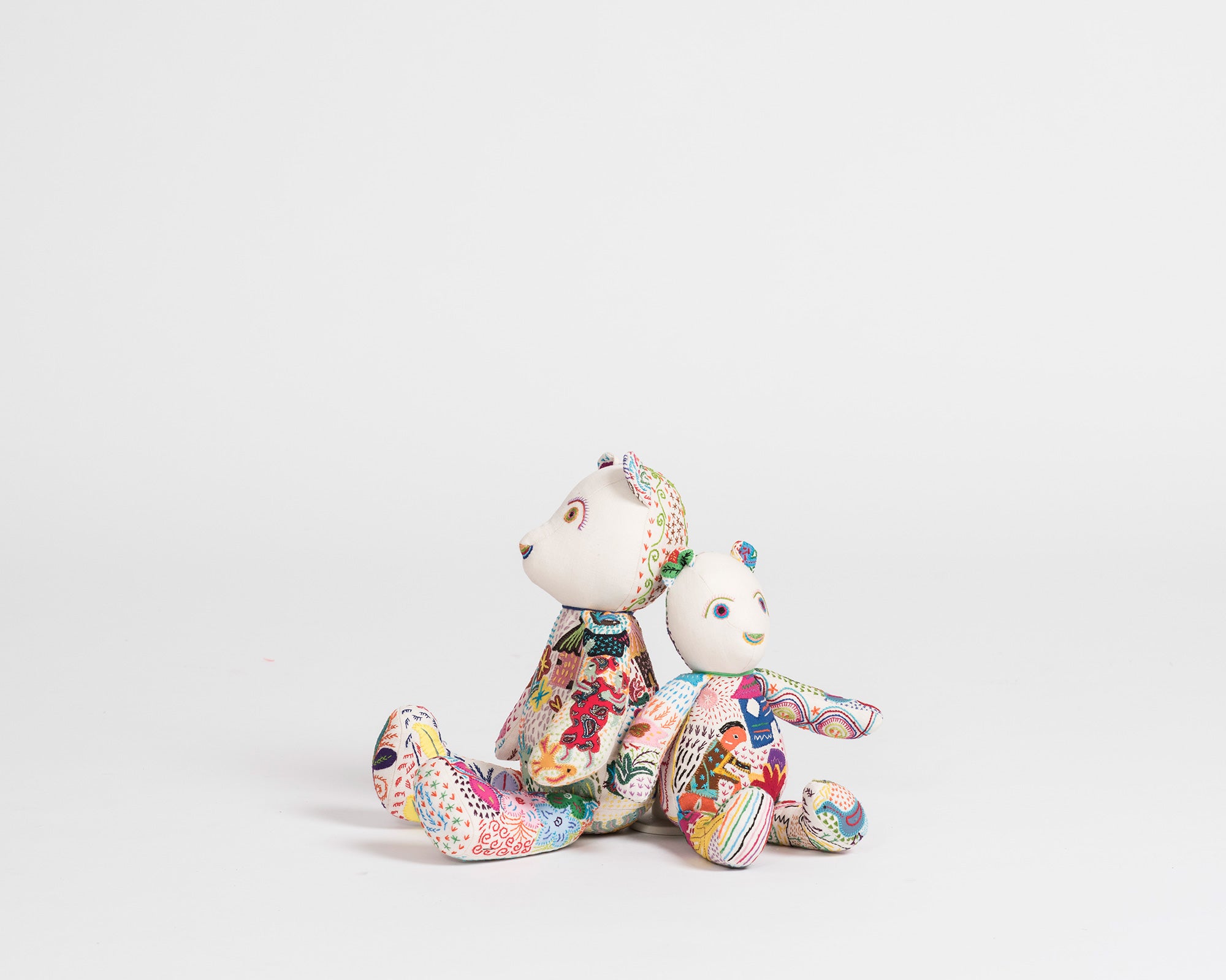 Maggie Project Bear - White