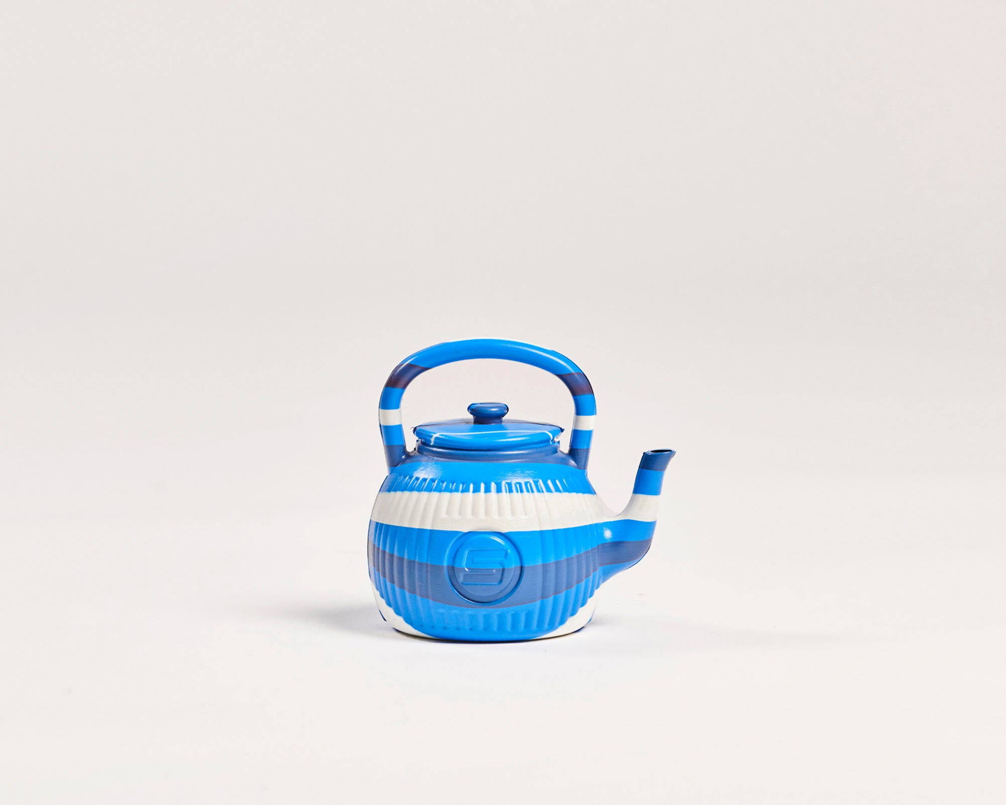 Plastic Kettle 036